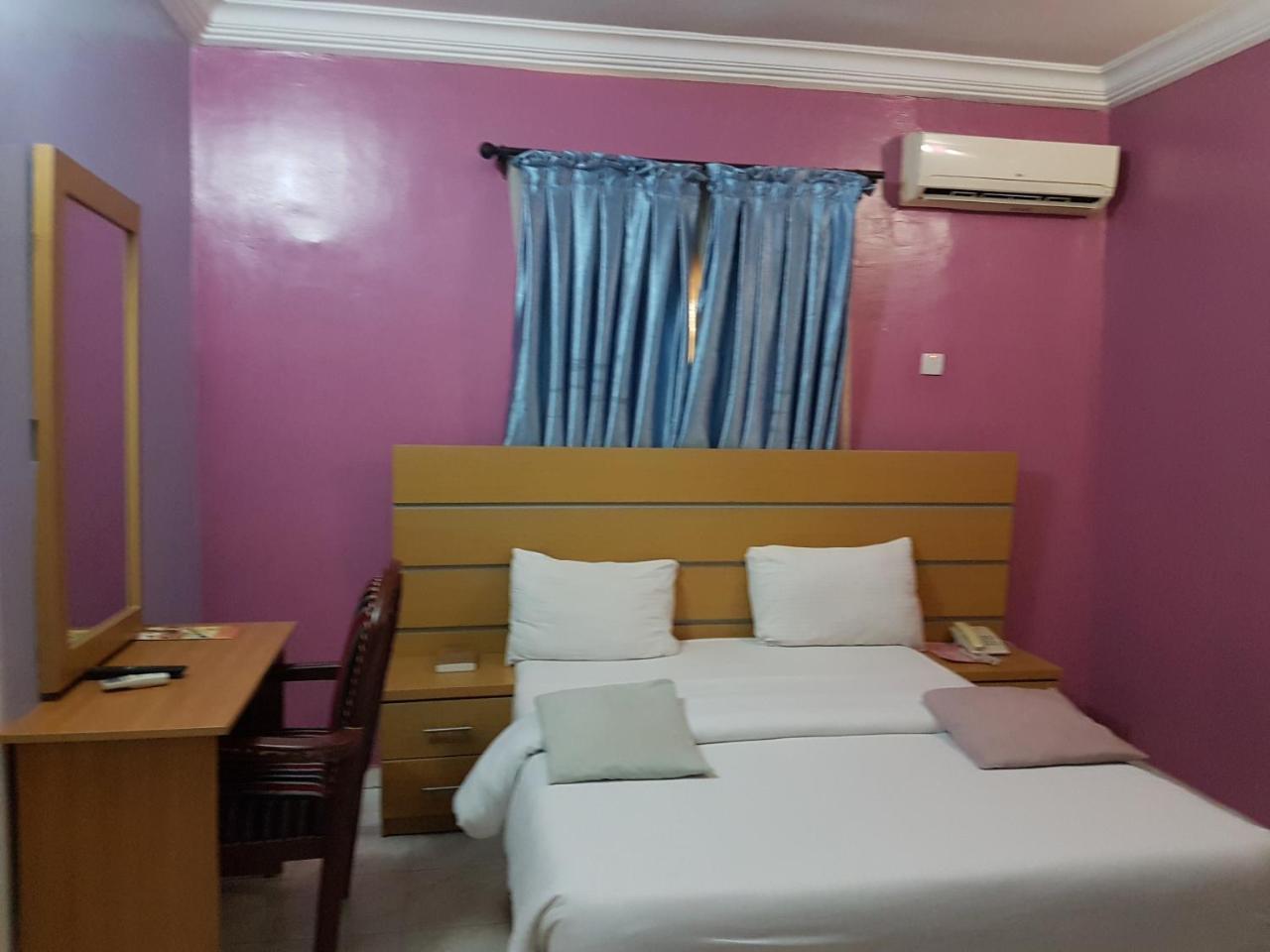 Chamcce Hotel Ajao 라고스 외부 사진