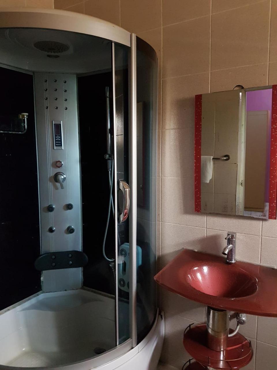 Chamcce Hotel Ajao 라고스 외부 사진