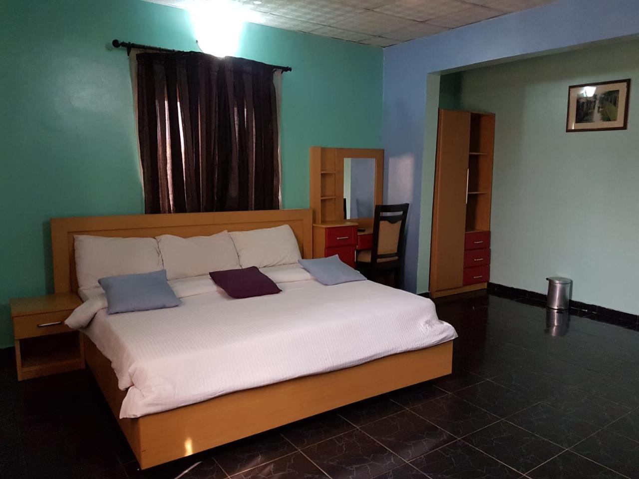 Chamcce Hotel Ajao 라고스 외부 사진