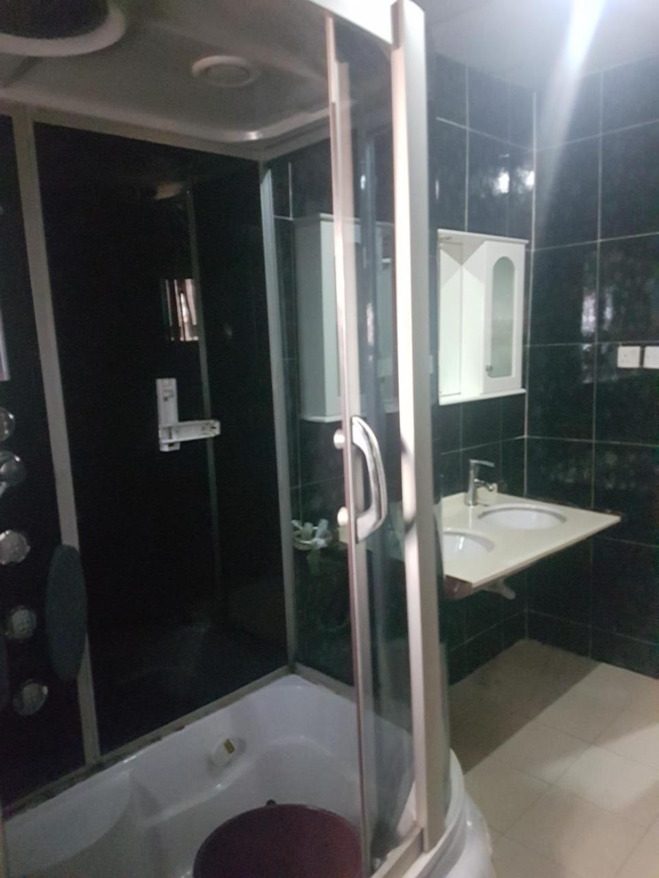 Chamcce Hotel Ajao 라고스 외부 사진
